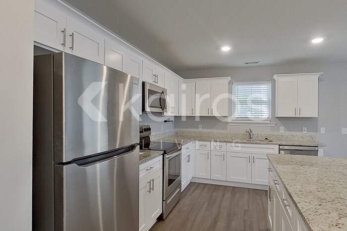 Building Photo - 138 Western Red Cedar Dr