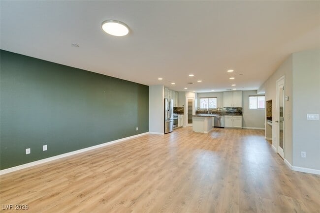 Building Photo - 1525 Spiced Wine Ave