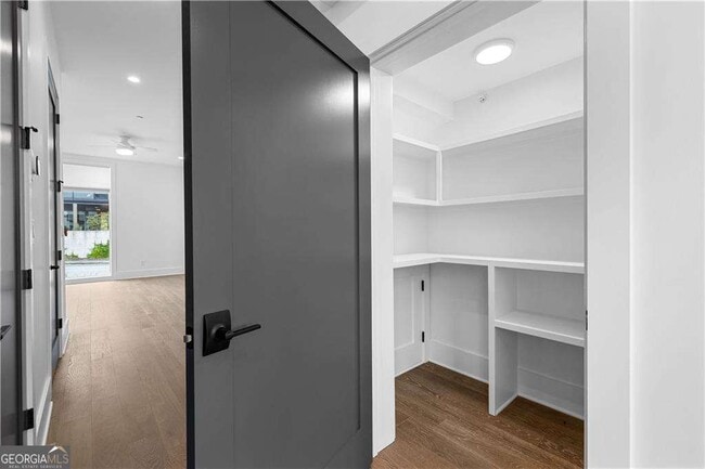 Building Photo - 255 High St