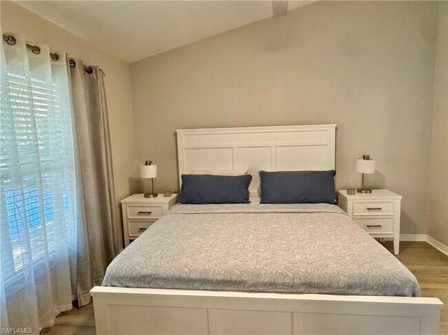 Building Photo - 5045 Cedar Springs Dr