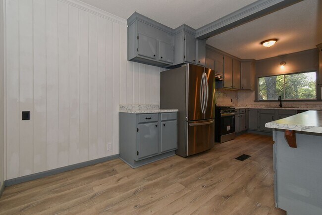 Building Photo - 1507 Bois D'Arc St