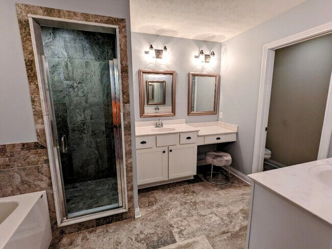 Building Photo - 241 Butterfield Dr