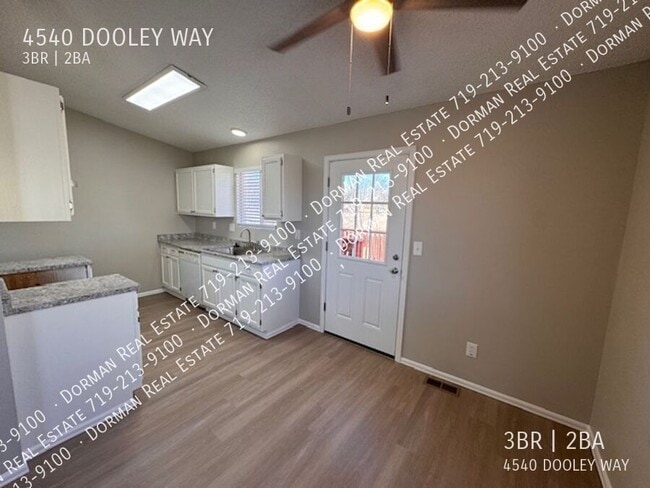 Building Photo - 4540 Dooley Way