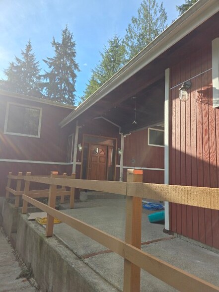 Entry Walk - 26147 Port Gamble Rd NE