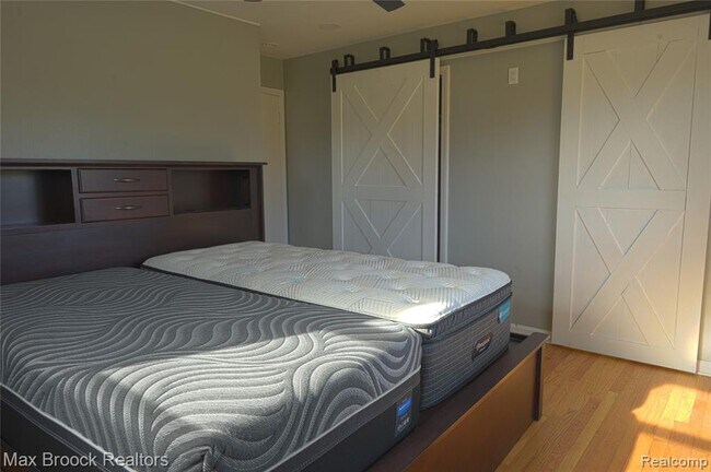 Building Photo - 23645 W Newell Cir