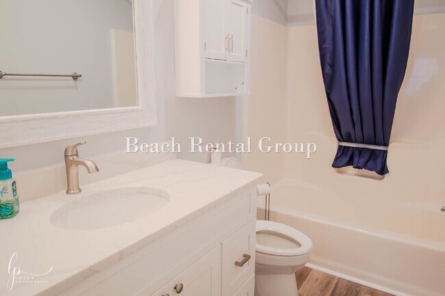 Building Photo - 3 Bedroom Townhome in Little River