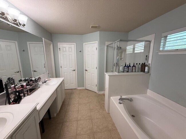 Building Photo - 15433 Whistling Straits Dr