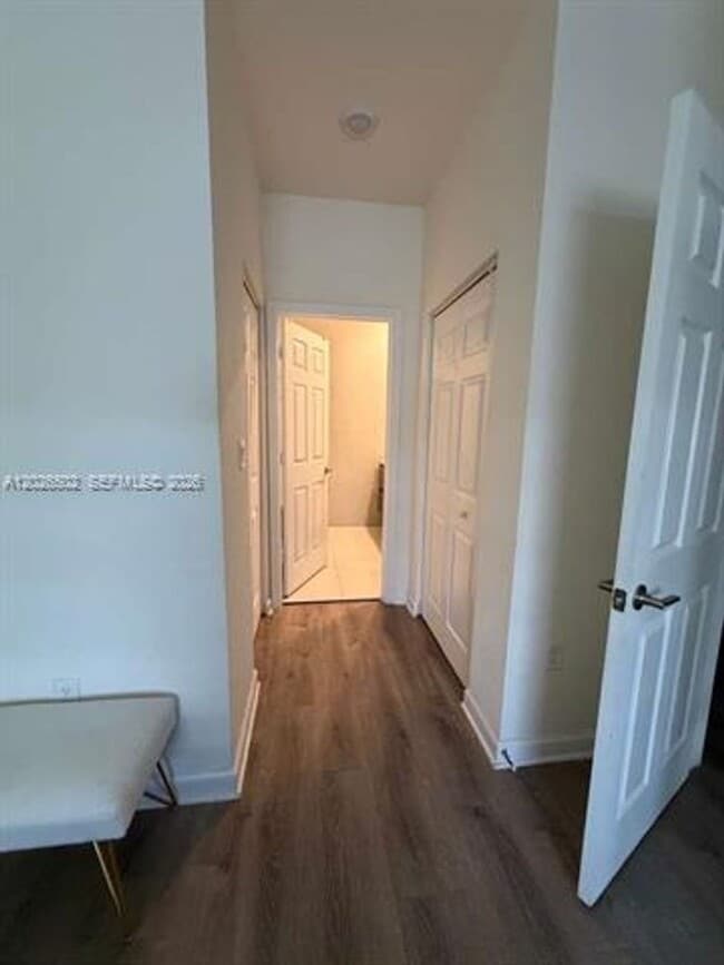 Building Photo - 3332 W 108th St