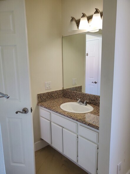 upstais bedroom vanity - 12330 Osborne St