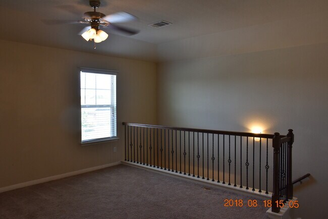 Building Photo - 12837 Snow Ln