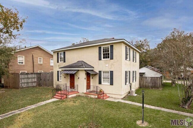 Building Photo - 2627 Rittiner Dr