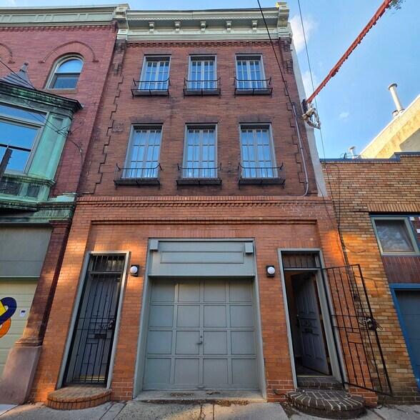 Primary Photo - 740 E Passyunk Ave