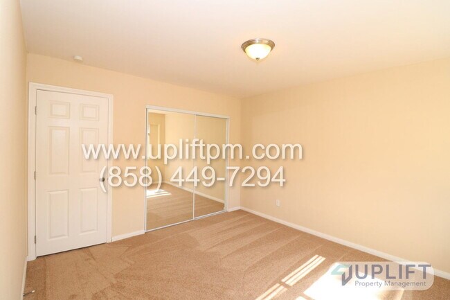 Building Photo - 444 Foussat Rd