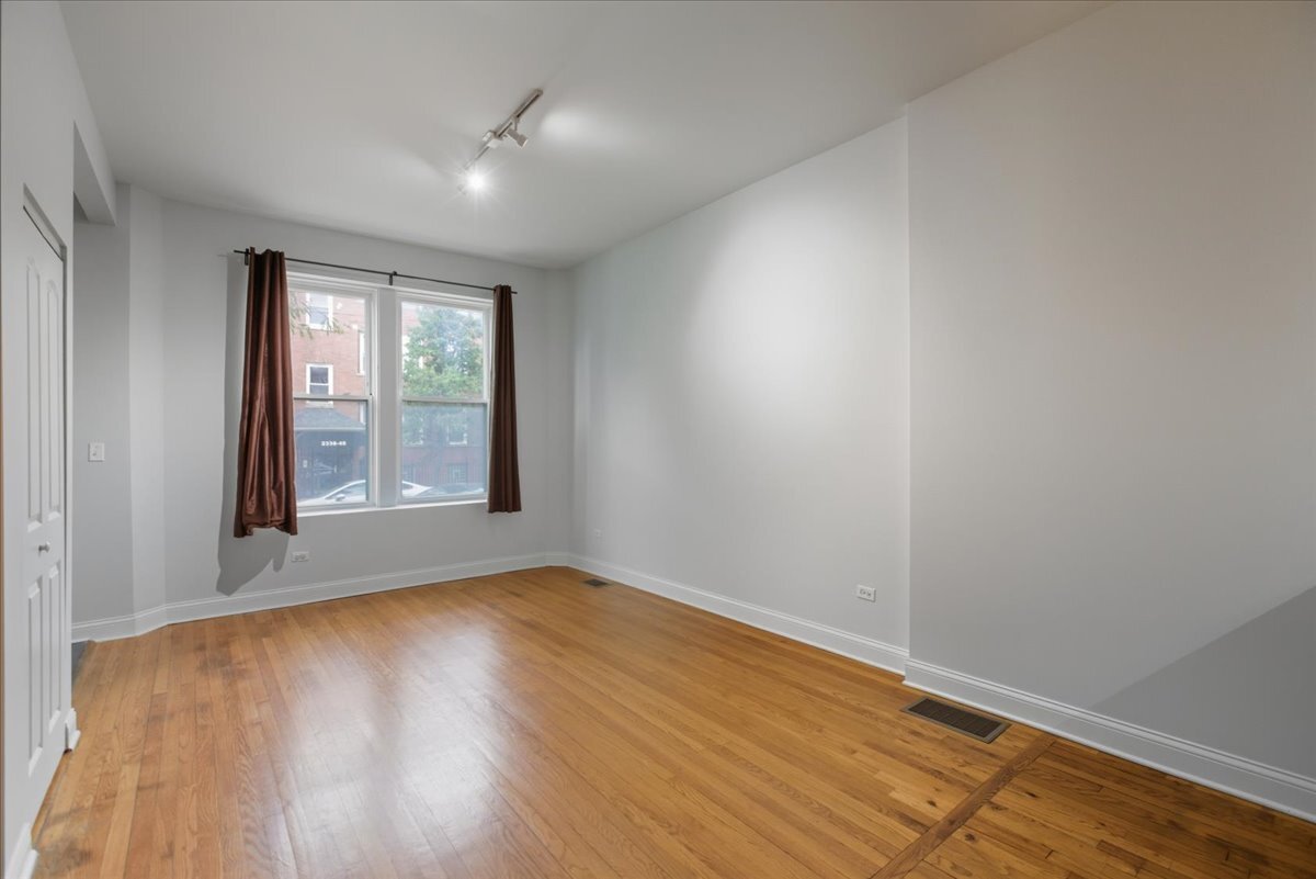 Building Photo - 2341 W Montana St