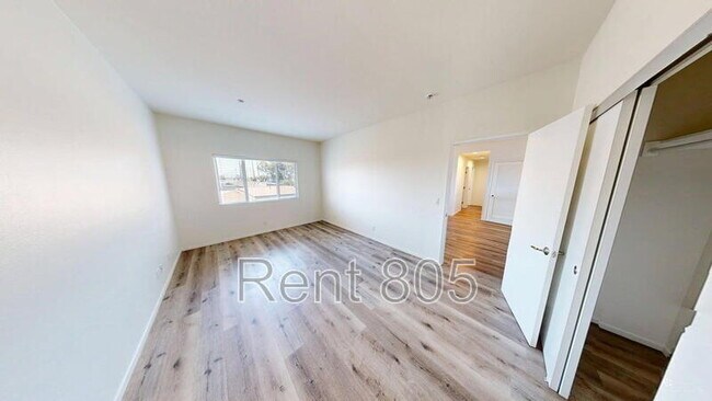 Building Photo - 4830 Terrace Ave