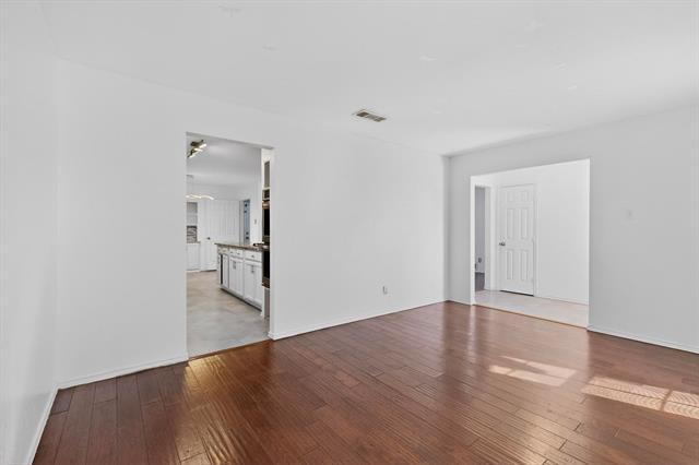 Building Photo - 3401 Hillsdale Ln