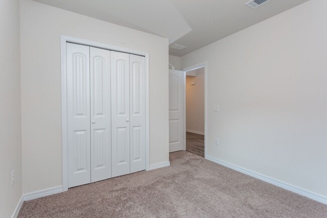 Building Photo - 5664 Peach Dr