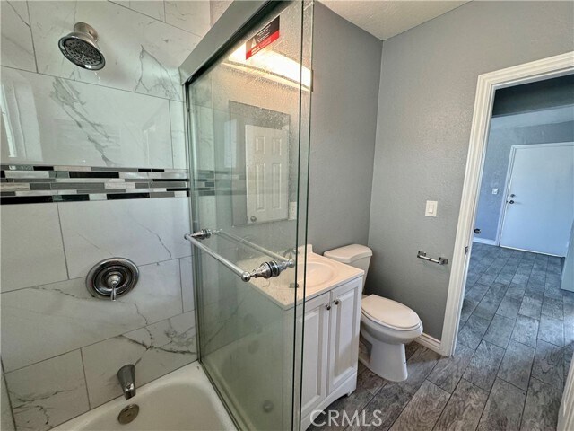 Building Photo - 120 W 73rd St