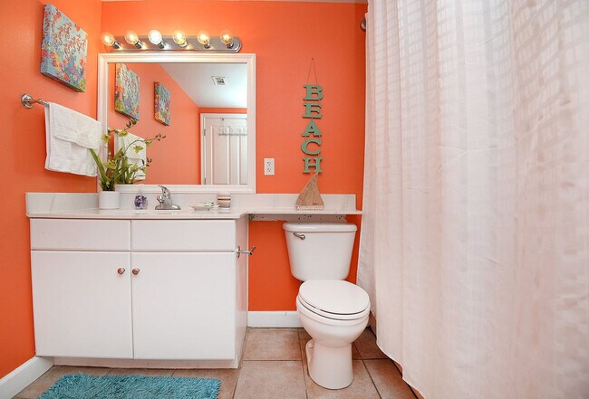 Building Photo - 104 Gulfside Ct