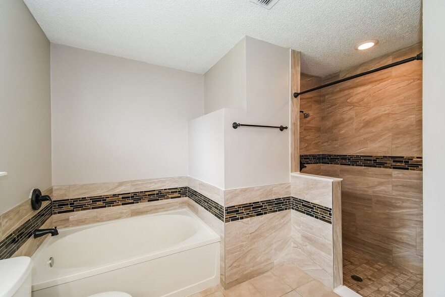 Building Photo - 8785 Chambore Dr