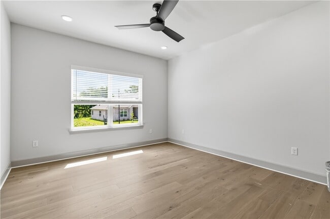 Building Photo - 1041 Whistler St