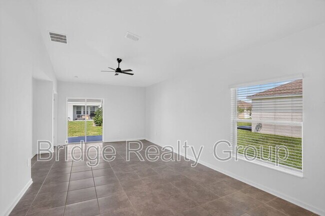 Building Photo - 4301 Twisted Twig Bnd