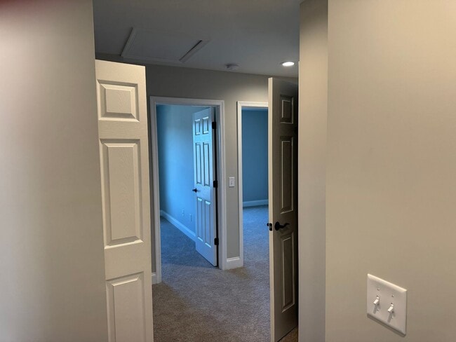 Building Photo - Brand New 3BR Townhouse