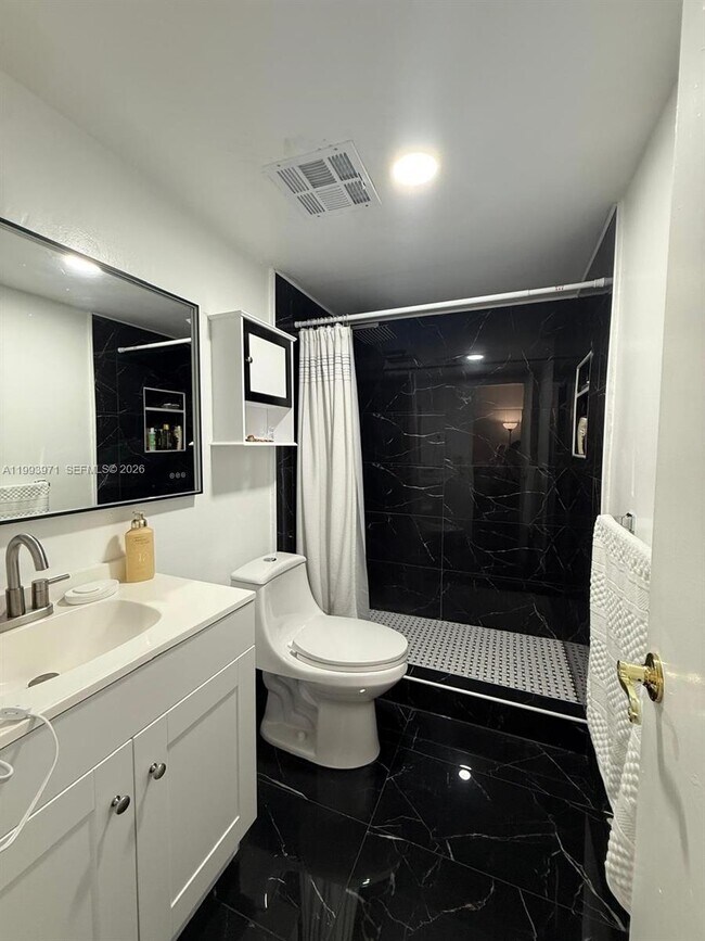 Building Photo - 7605 W Atlantic Blvd