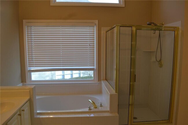 Building Photo - 3619 Wyntering Trail