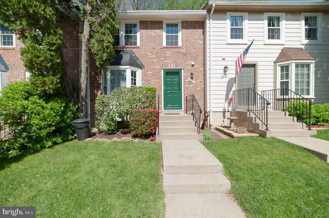 Primary Photo - 5725 Walnut Wood Ln