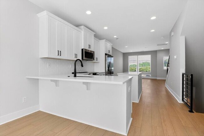 Building Photo - Brand New, Stunning 3BD/3.5BA Townhome on Graham w/ Full Bath on Top Floor! SUMMER SPECIAL! 50% O...