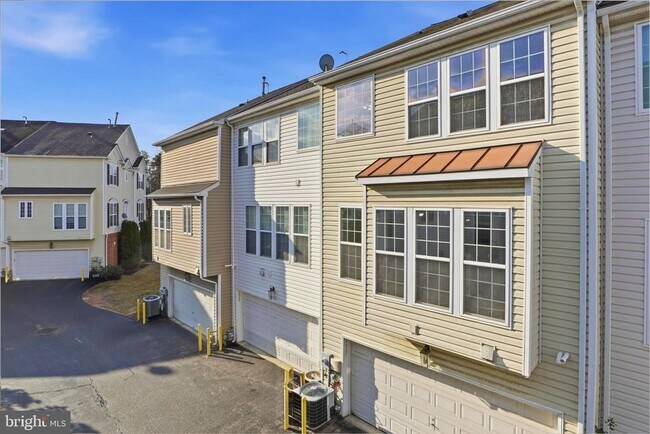 Building Photo - 5307 Granite Step Trail