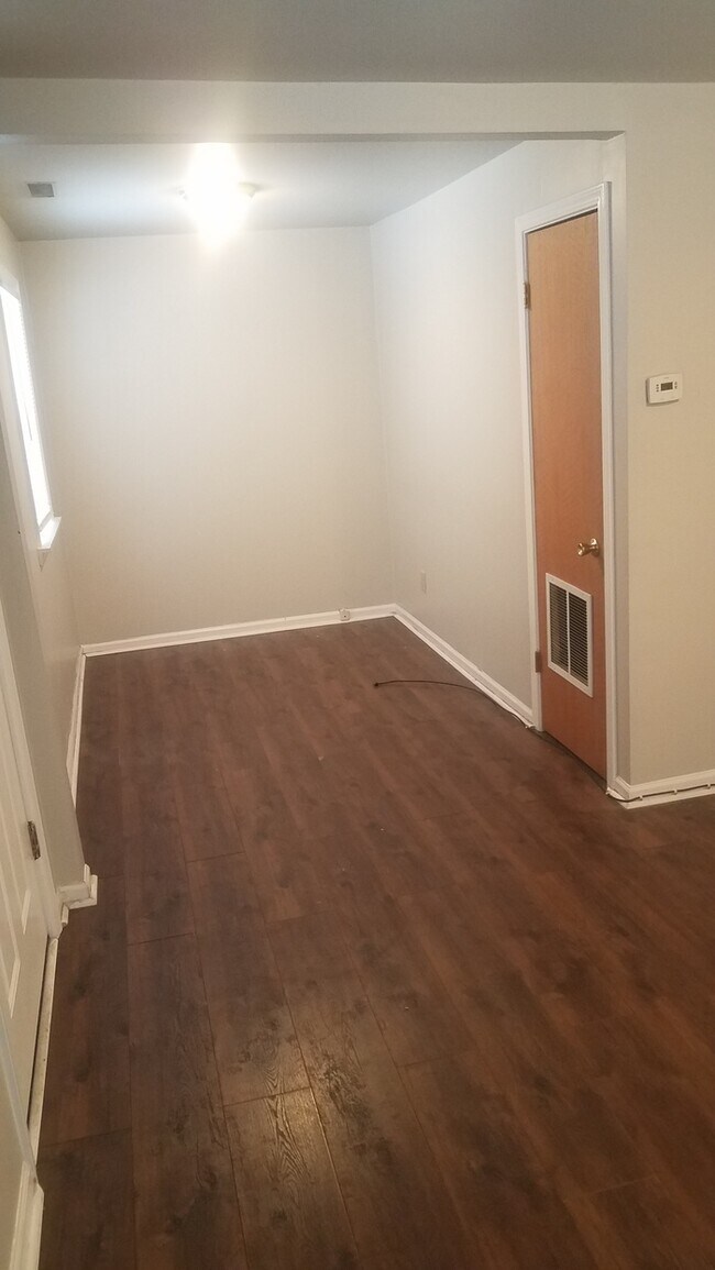 Building Photo - 2851 Colfax St