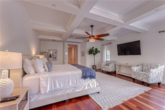 Building Photo - 1206 NE 1st St