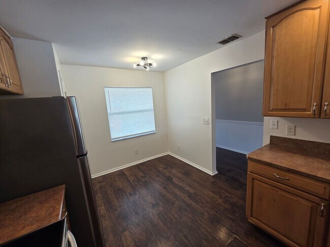 Building Photo - 1357 Churchill Cir
