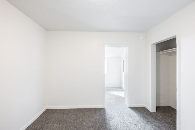 Building Photo - Newly Remodeled 3 Bed + Office, 1 Bath home in Rexburg