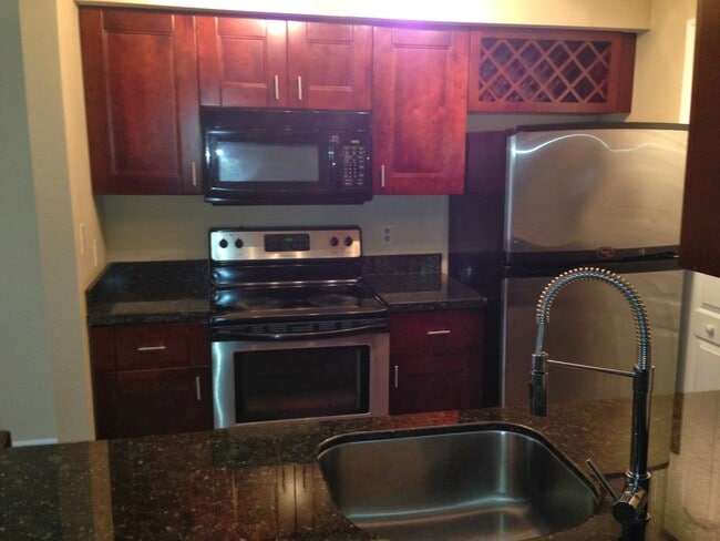 Building Photo - 2440 NW 33rd St