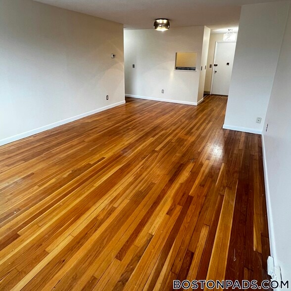 Building Photo - 66 Homer Ave