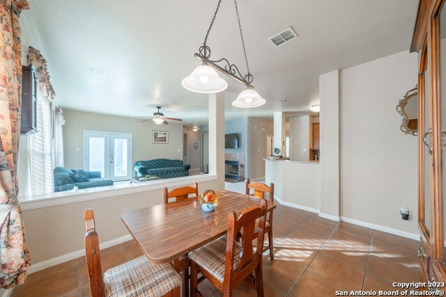 Building Photo - 1242 Sonesta Ln