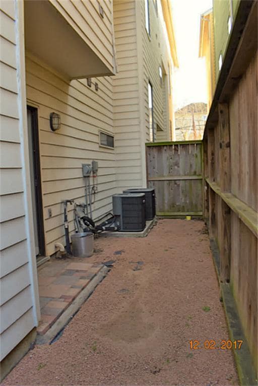 Building Photo - 4338 Spencer St