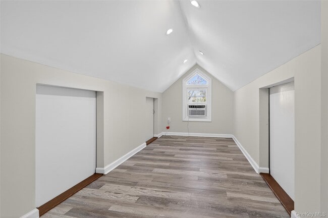 Building Photo - 108 La Rue Dr