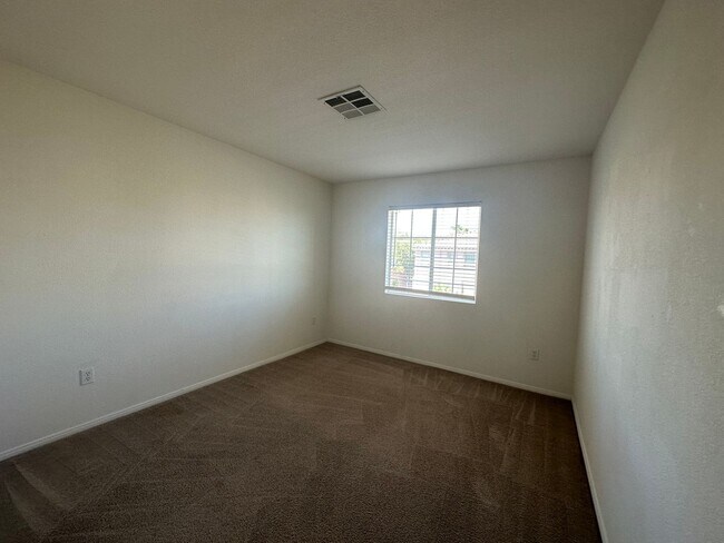 Building Photo - Spacious SW two story in a gated community!