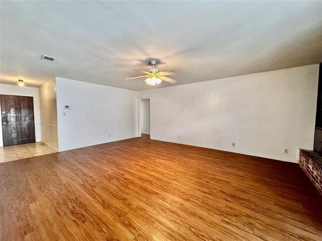 Building Photo - 4713 Sagebrush Trail