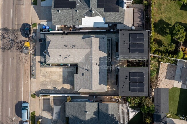 Building Photo - 4988 Genesee Ave