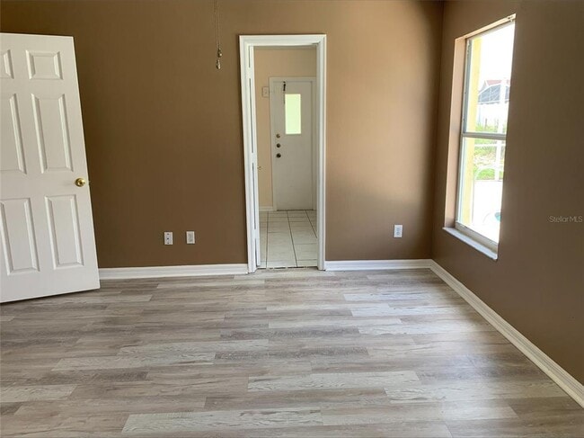 Building Photo - 7817 Laurel Oak Ln
