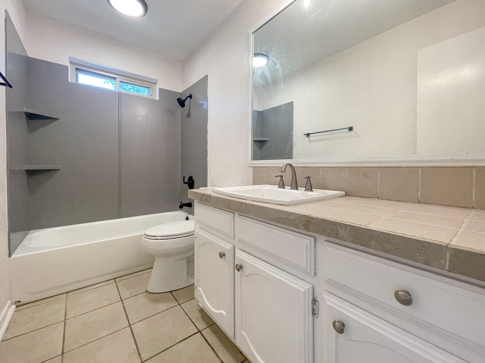 Building Photo - 312 Cedarwood Ln