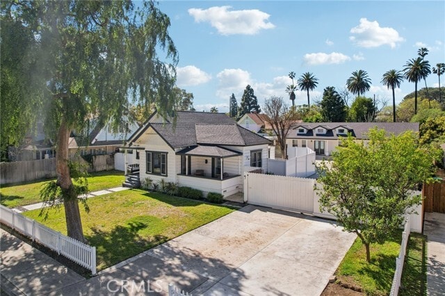 Building Photo - 230 S B St