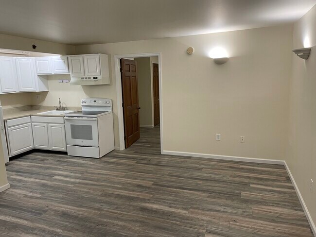 Building Photo - 224 Mill St