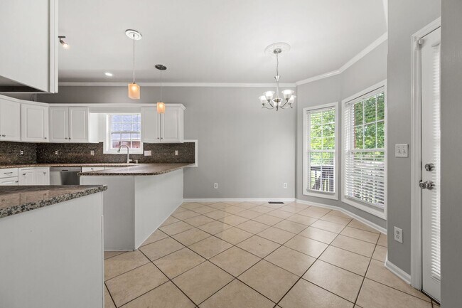 Building Photo - 131 White Cloud Trail