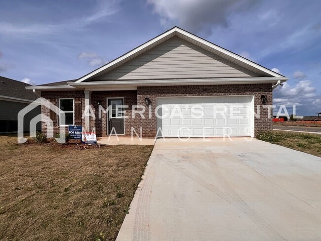 Building Photo - MOVE IN SPECIAL!!! New Construction Home for Rent in Robertsdale, AL!!! AVAILABLE NOW! Sign a 13 ...